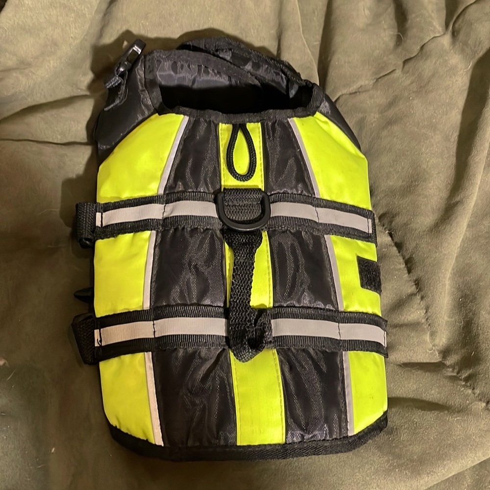 Swimming/boating Jacket for dog. Size XS.  Worn a couple times